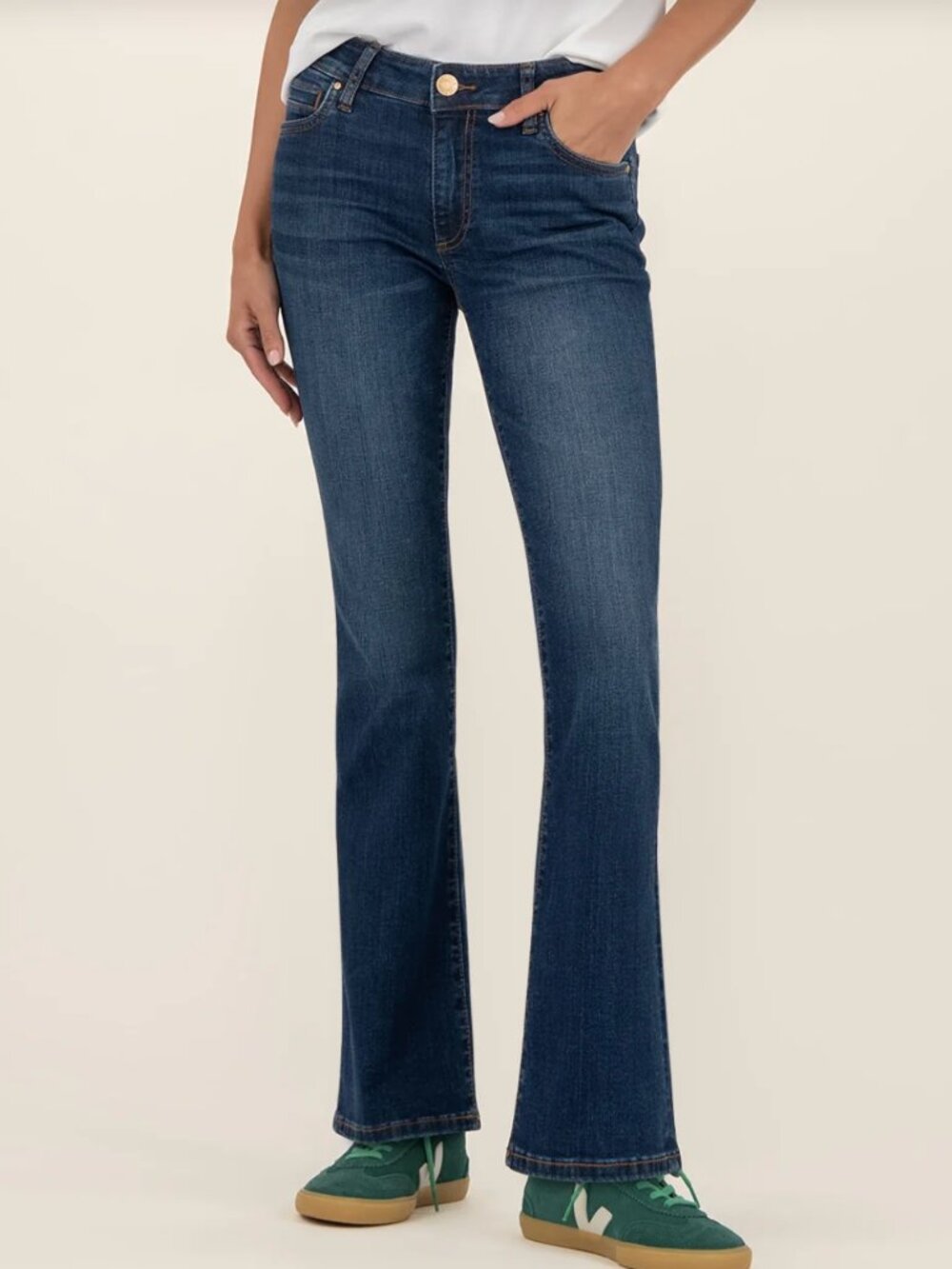 KUT from the Kloth Natalie Mid-Rise Bootcut Jeans 10P Monument Wash